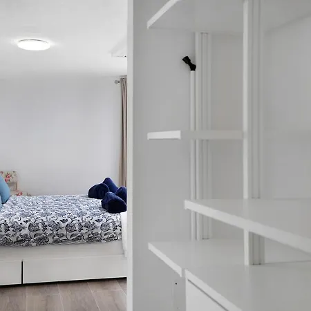 La Orilla Del Volcan Yaiza